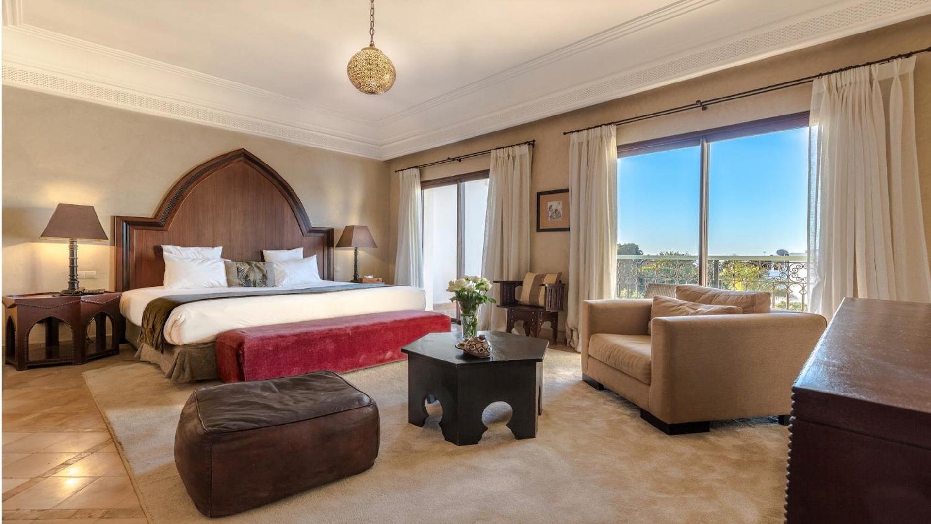 De Luxe Room Side Sea View